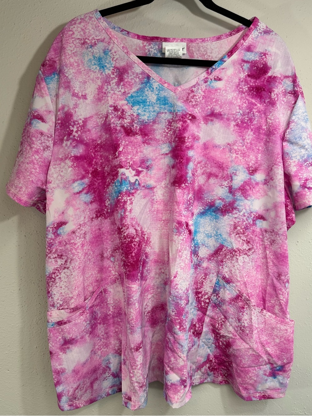 Women's Pink Tie-Dye scrub v-Neck Top with Pockets